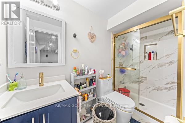 10 ROUGEBANK AVENUE - 43
