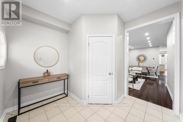 10 ROUGEBANK AVENUE - 7