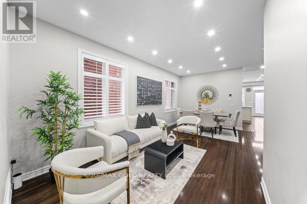 10 ROUGEBANK AVENUE - 9