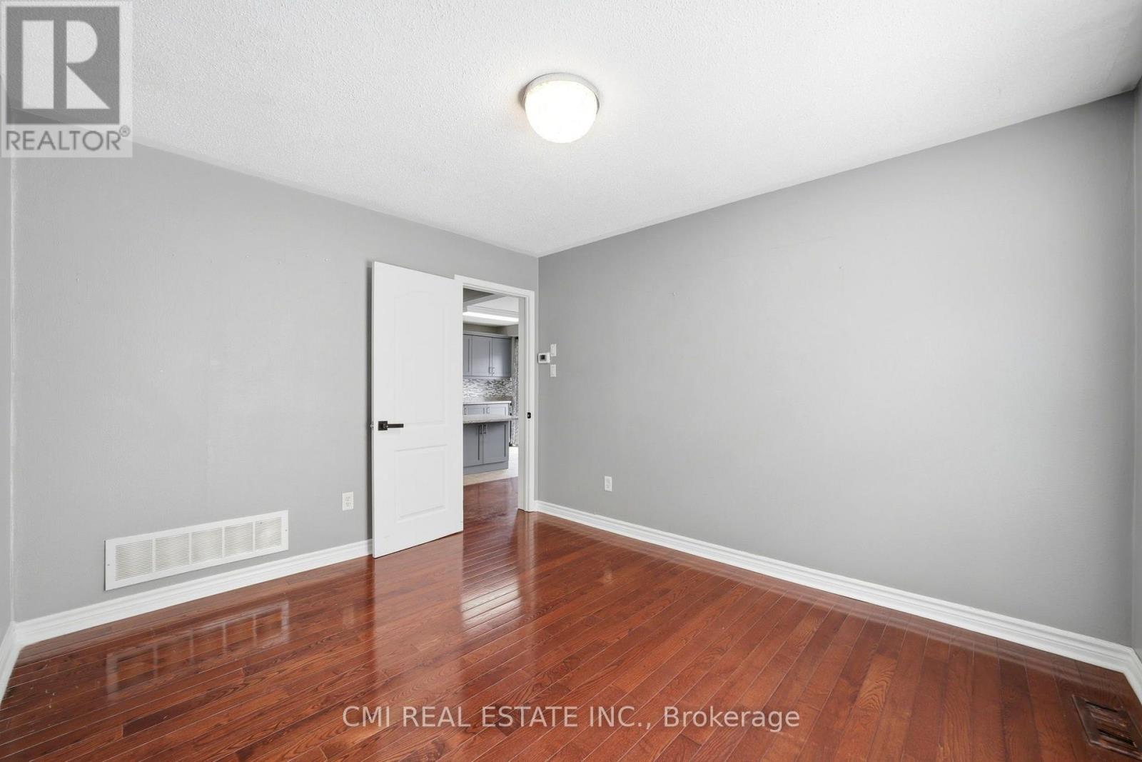 147 PORCHLIGHT ROAD - 20