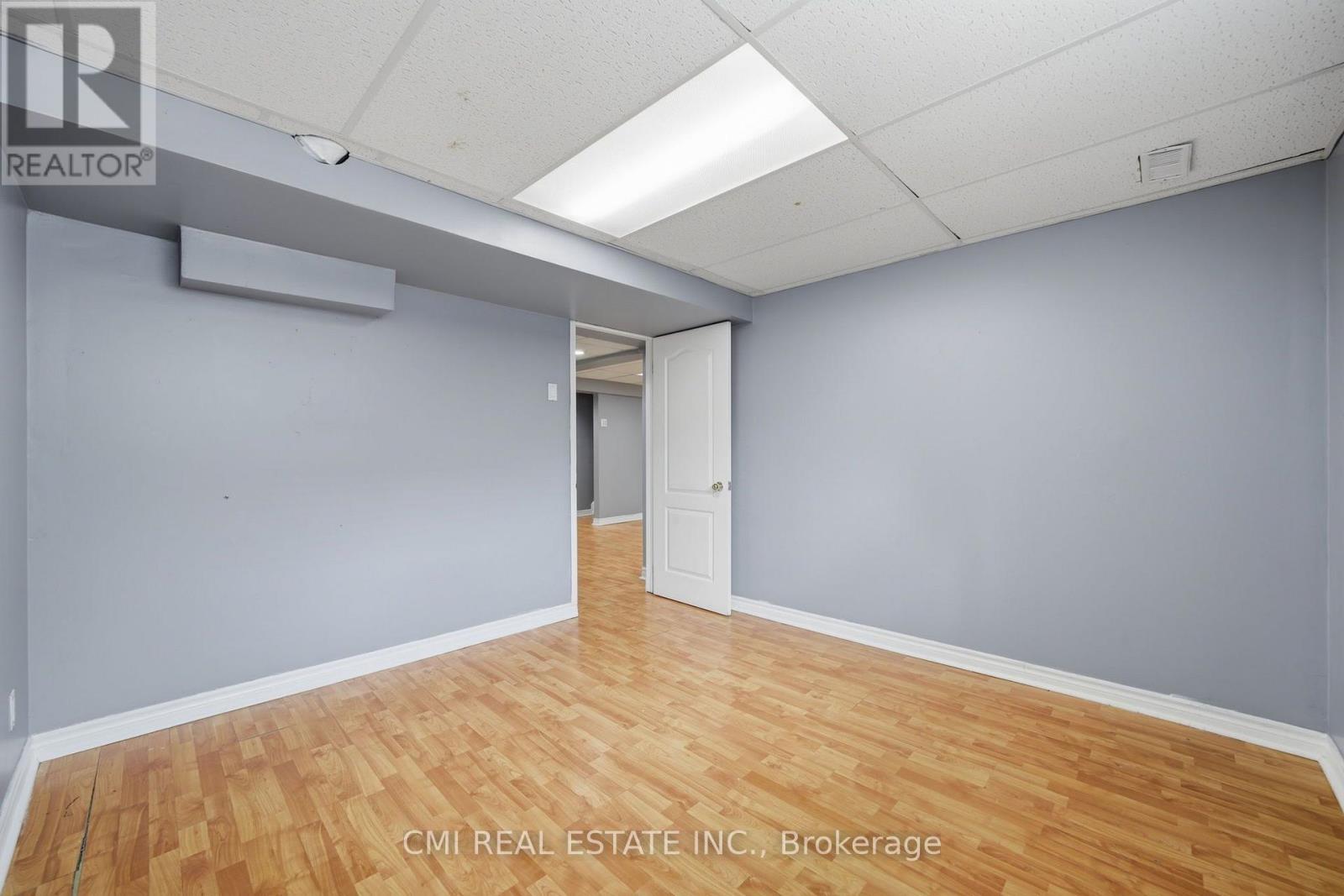 147 PORCHLIGHT ROAD - 46