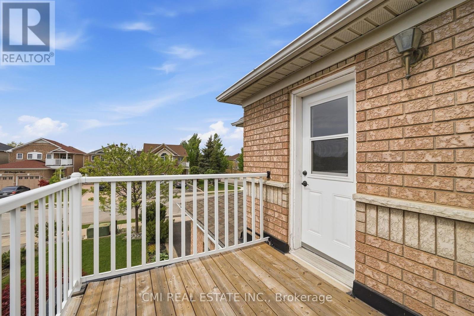 147 PORCHLIGHT ROAD - 48
