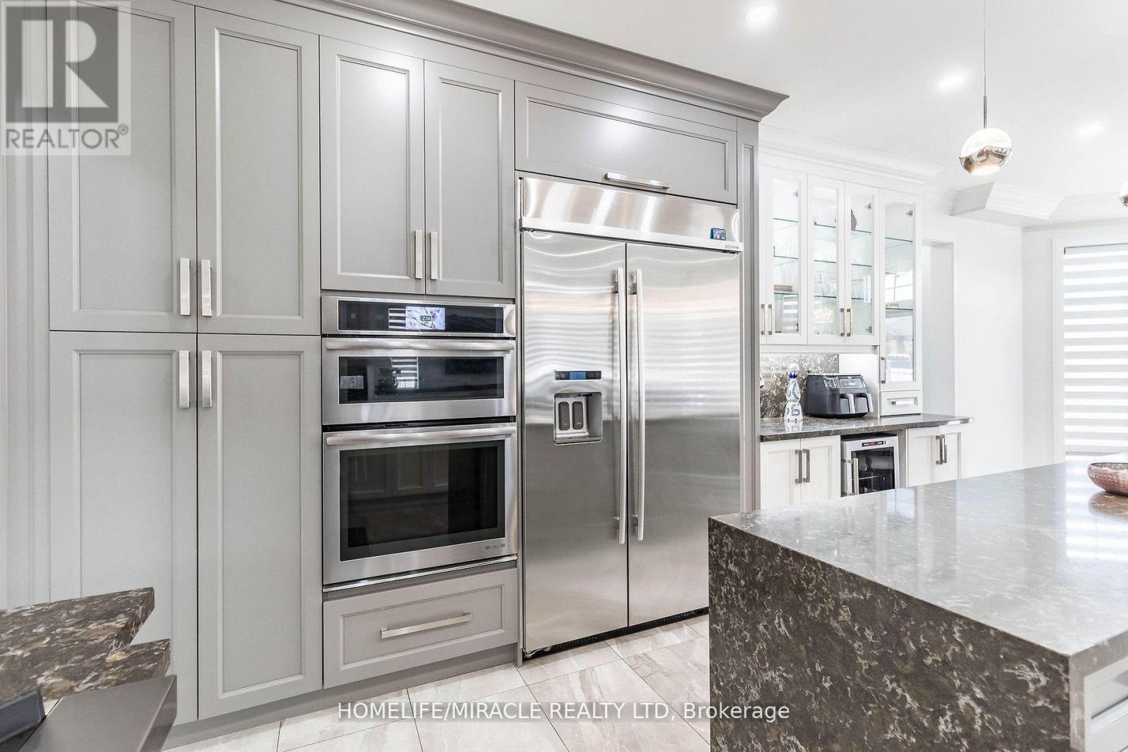 19 VALLEYSIDE TRAIL - 14