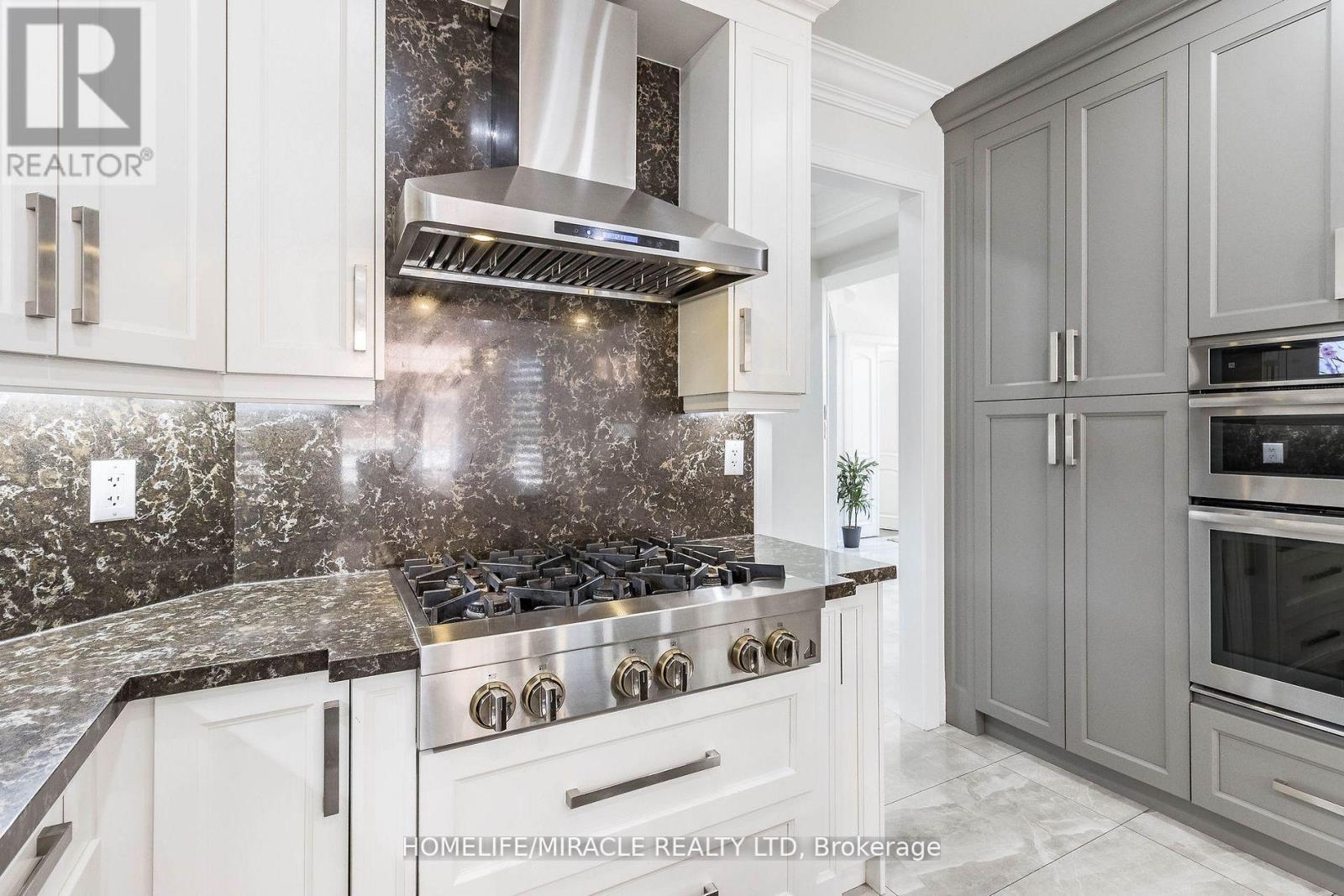 19 VALLEYSIDE TRAIL - 15