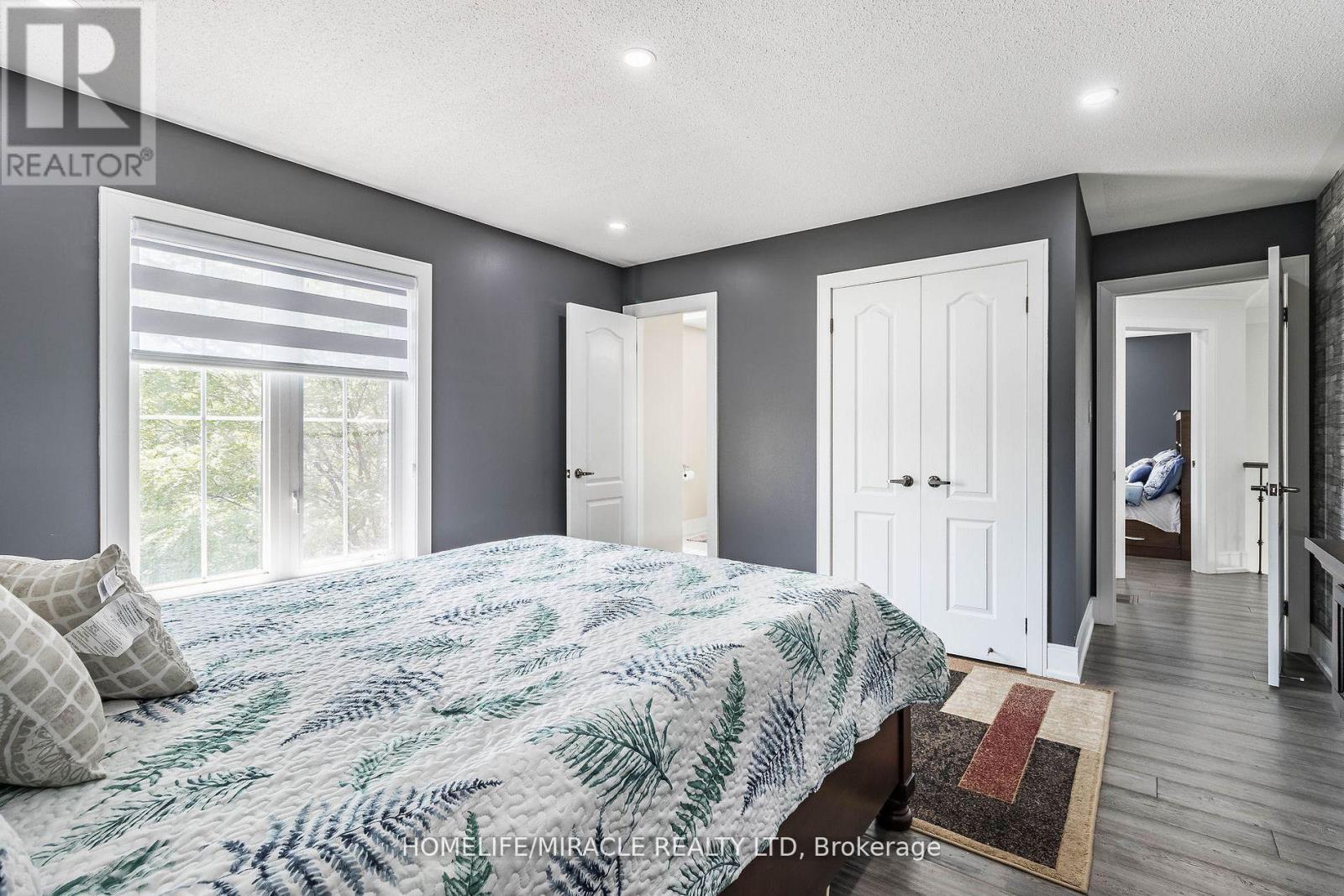 19 VALLEYSIDE TRAIL - 28