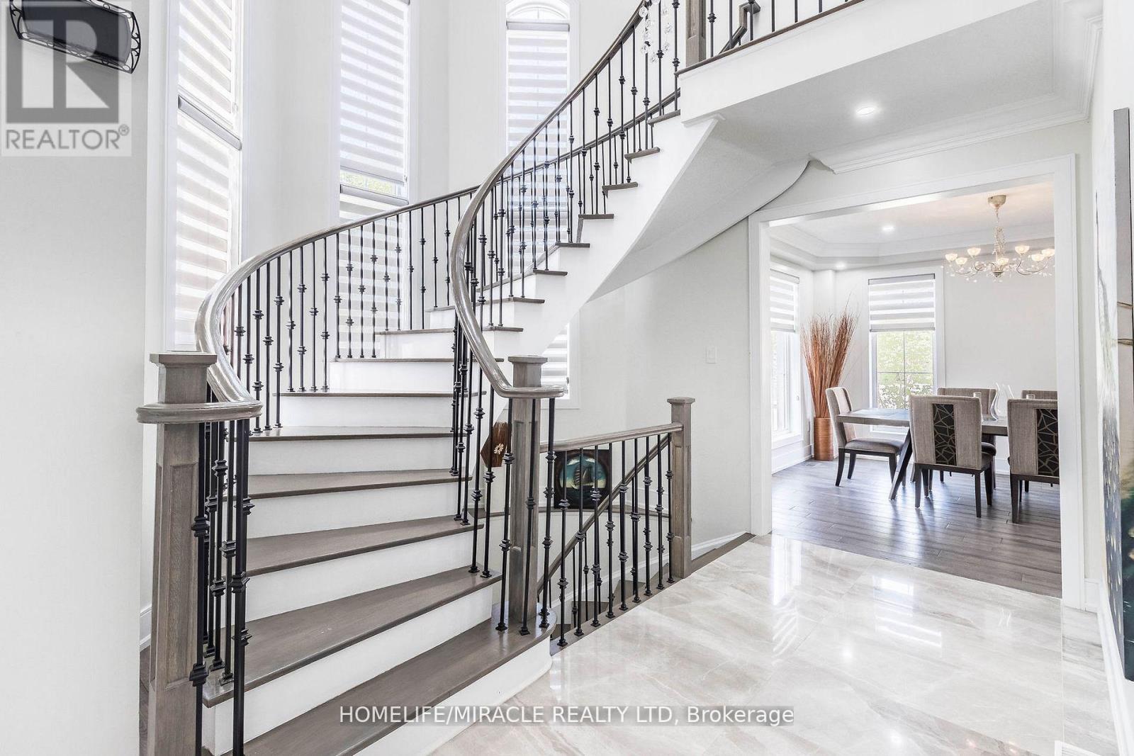 19 VALLEYSIDE TRAIL - 6
