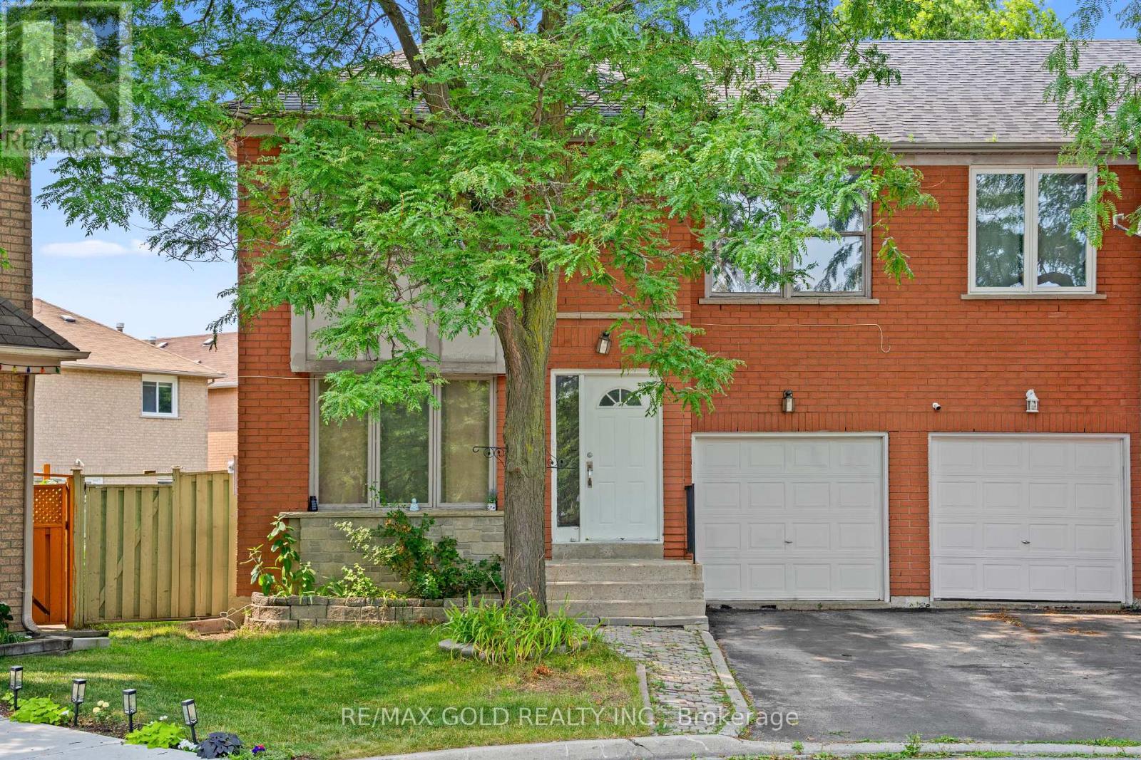 27 LOFTY PINES PLACE - Image 3