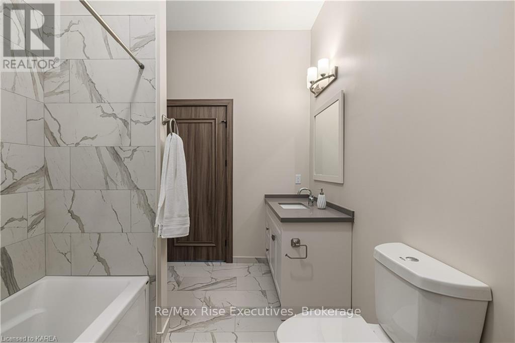 #110 820 GARDINERS ROAD - 21
