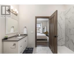 110 - 820 Gardiners Road, Kingston, ON K7M3X9 Photo 31
