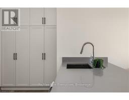110 - 820 Gardiners Road, Kingston, ON K7M3X9 Photo 9