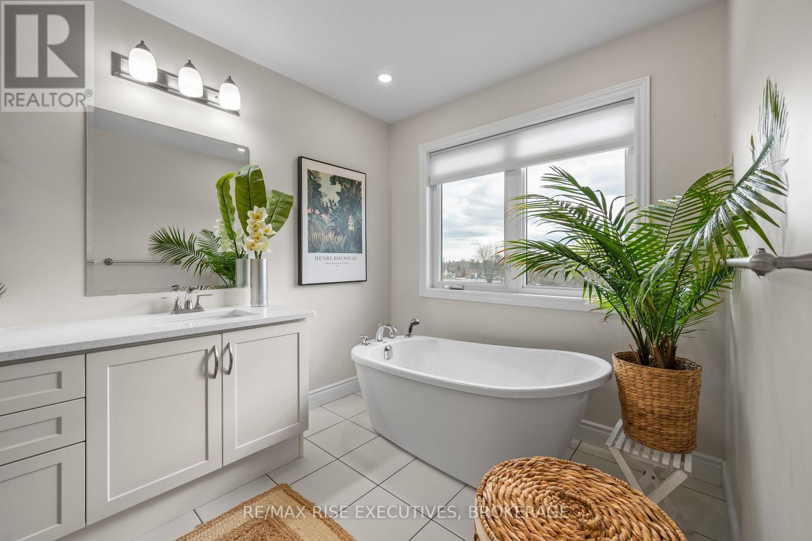 483 BETH CRESCENT - 31