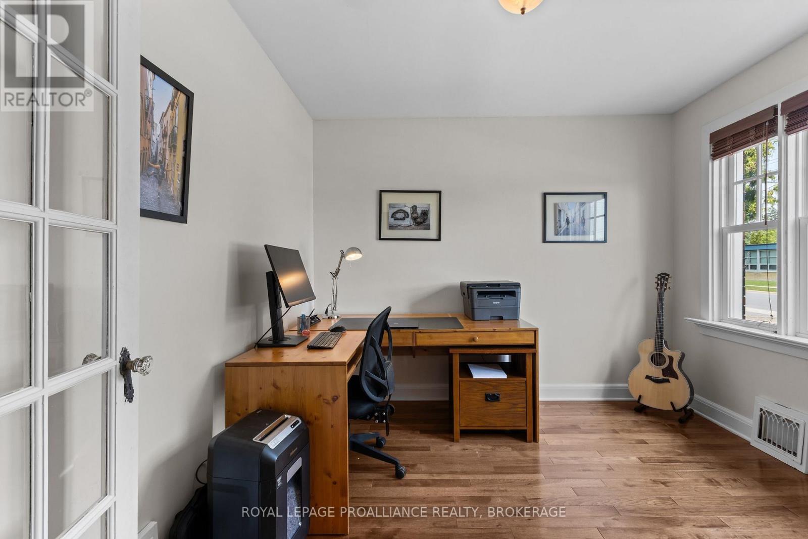 94 MACDONNELL STREET N - Image 7