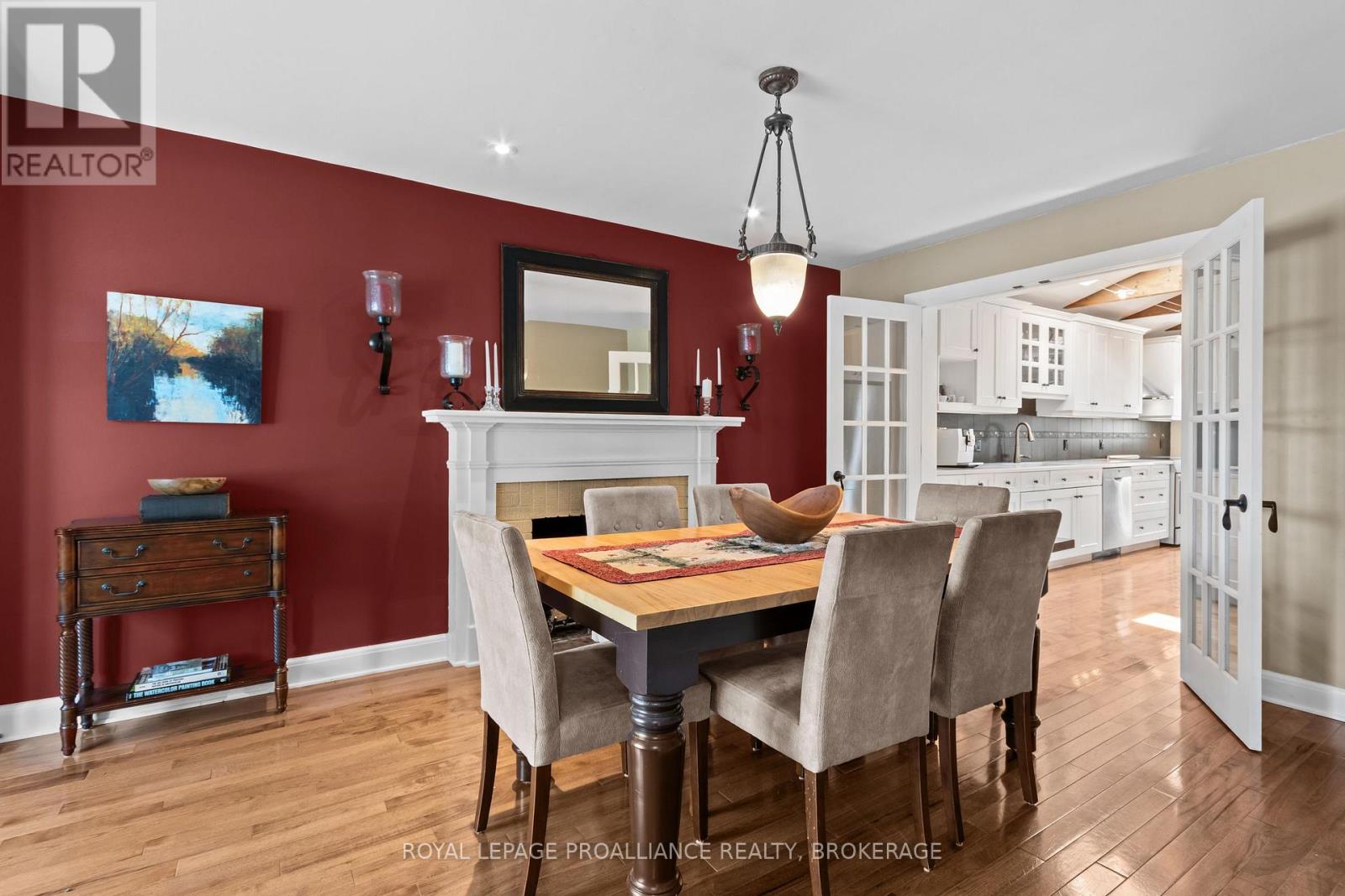 94 MACDONNELL STREET N - Image 8