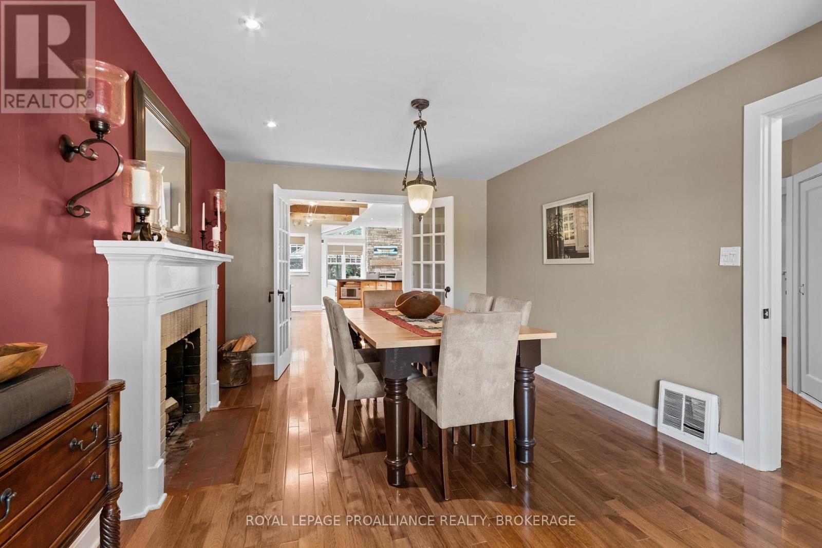 94 MACDONNELL STREET N - Image 9