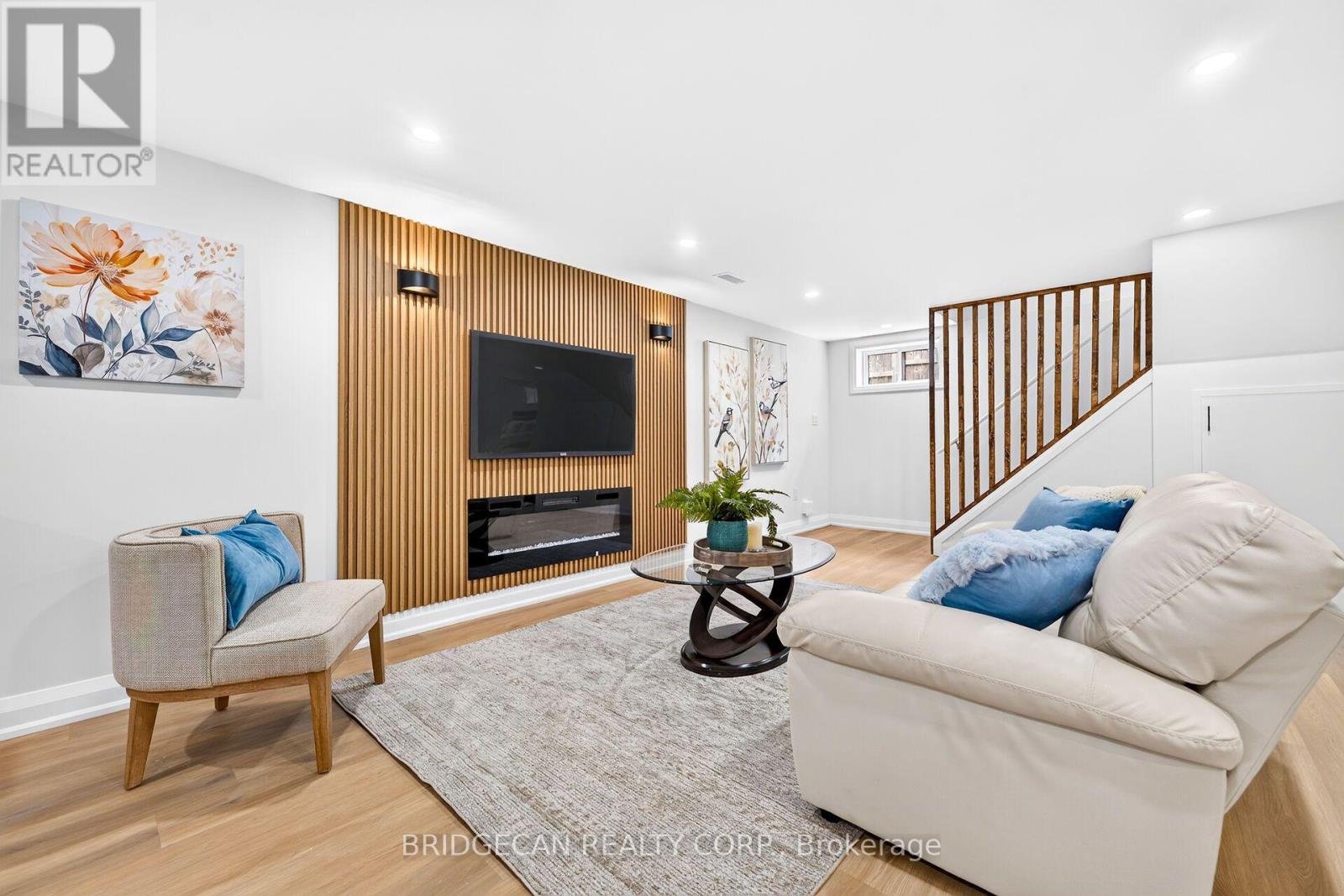 138 RENDELL BOULEVARD - Image 30