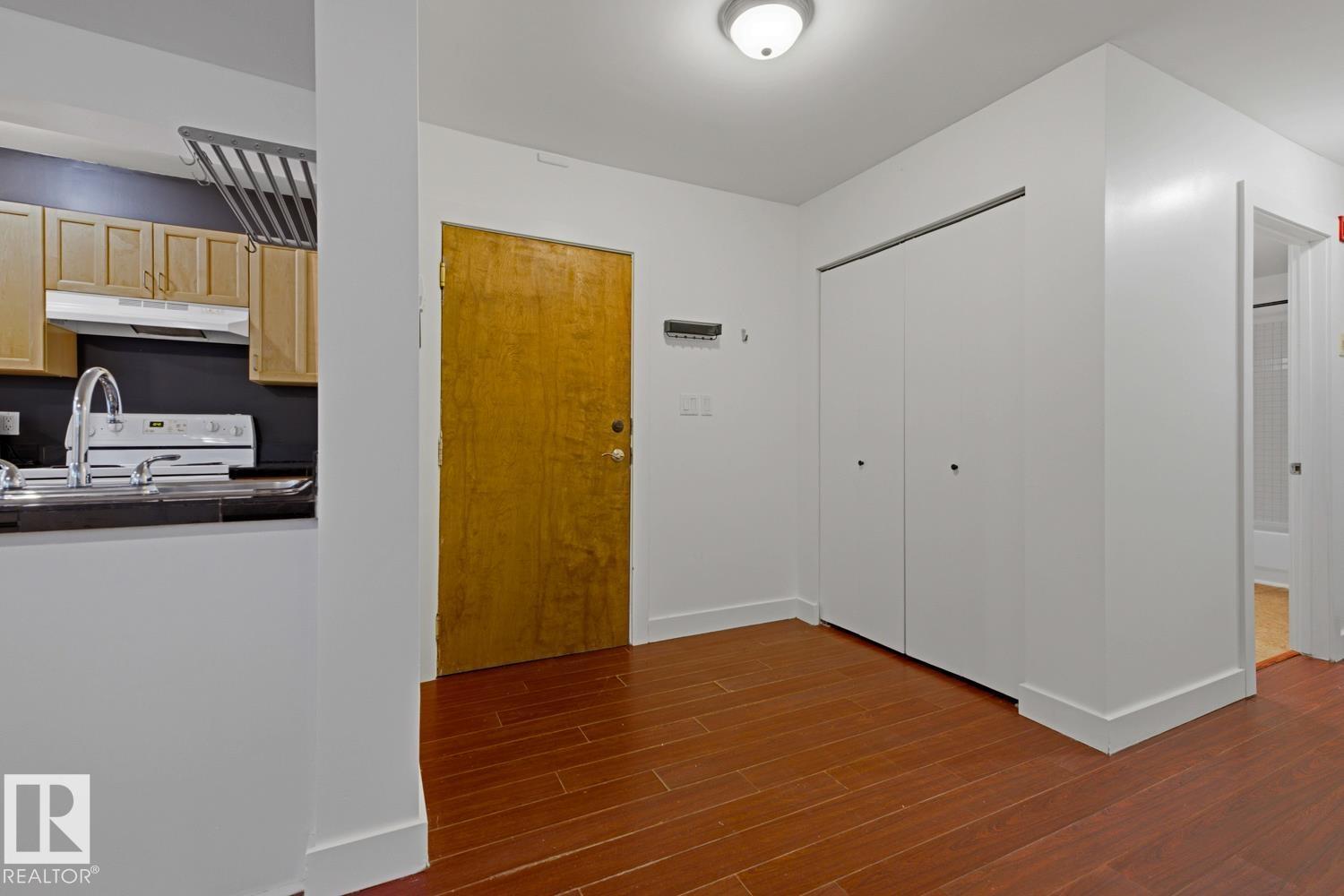 #3 9955 114 ST NW - 2