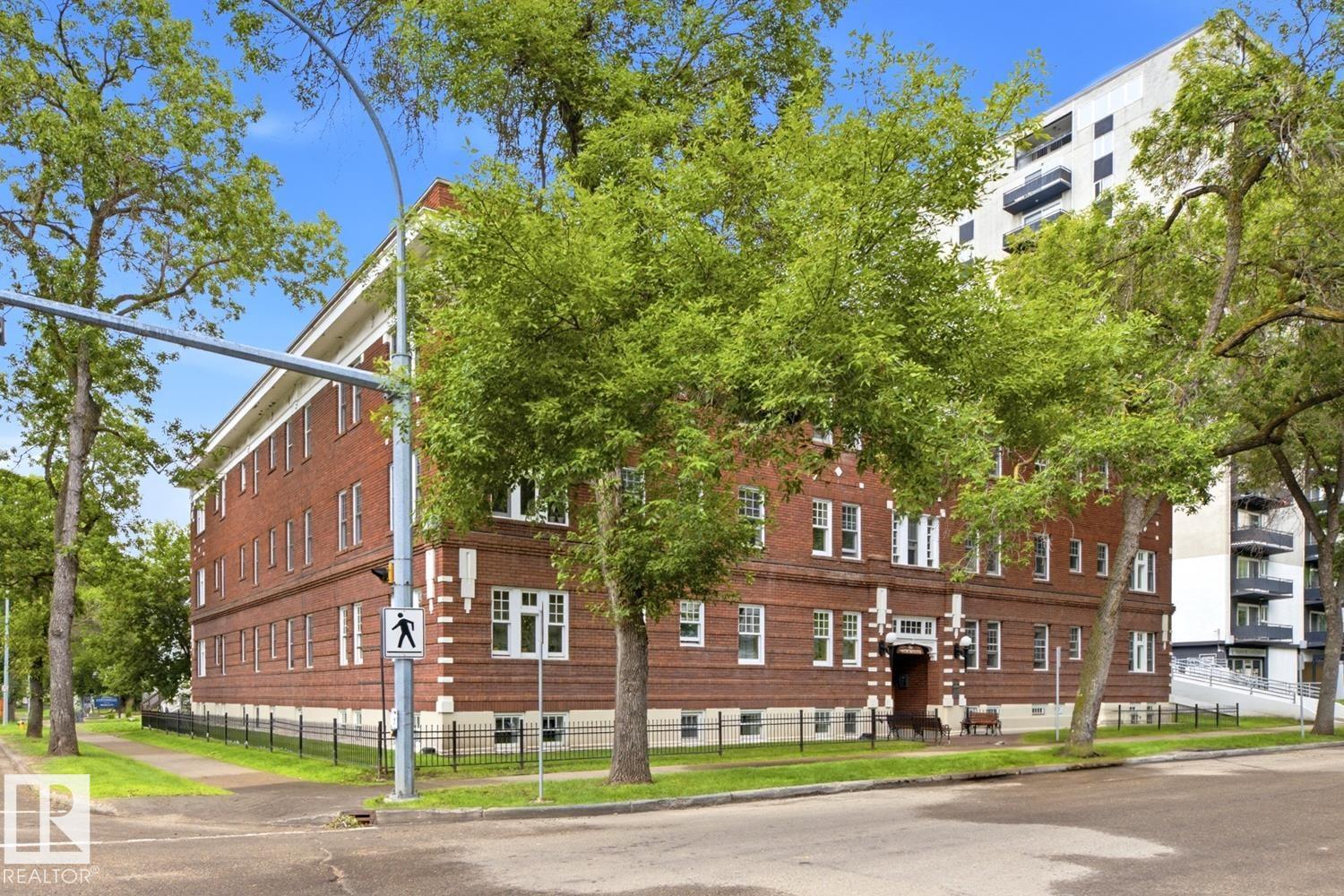 #3 9955 114 ST NW - 24