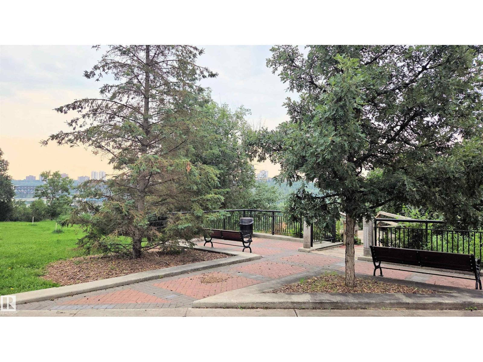 #3 9955 114 ST NW - 26