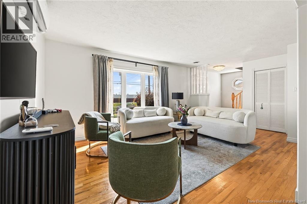 627 Acadie Avenue - 10