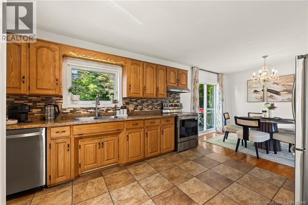 627 Acadie Avenue - 20