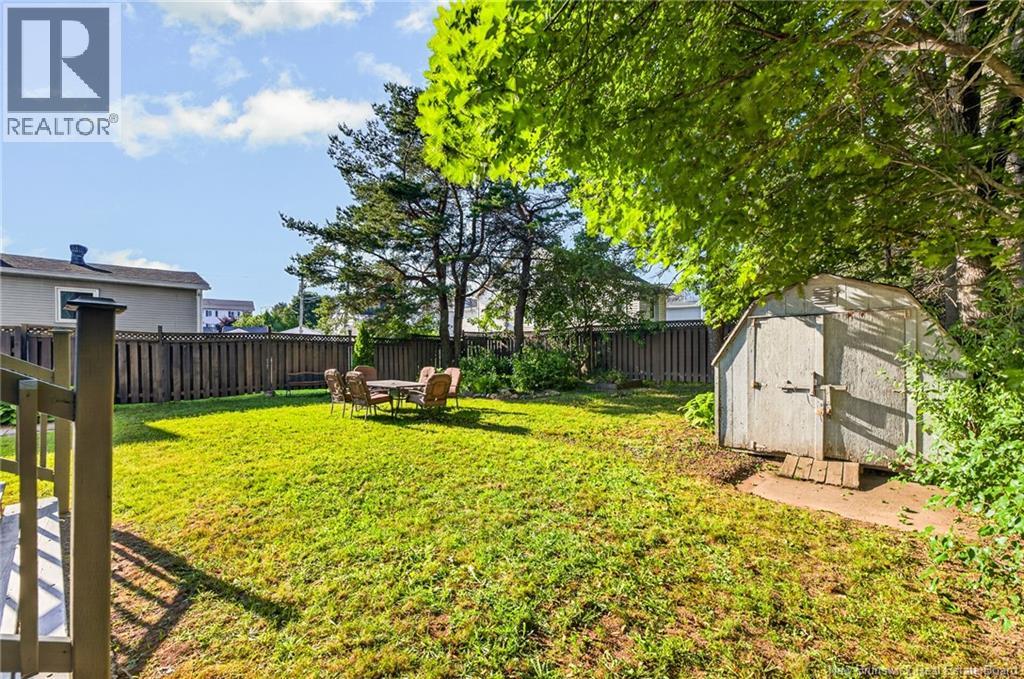 627 Acadie Avenue - 45