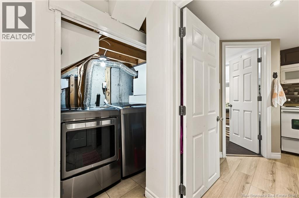 627 Acadie Avenue - 34