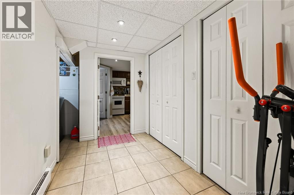 627 Acadie Avenue - 33