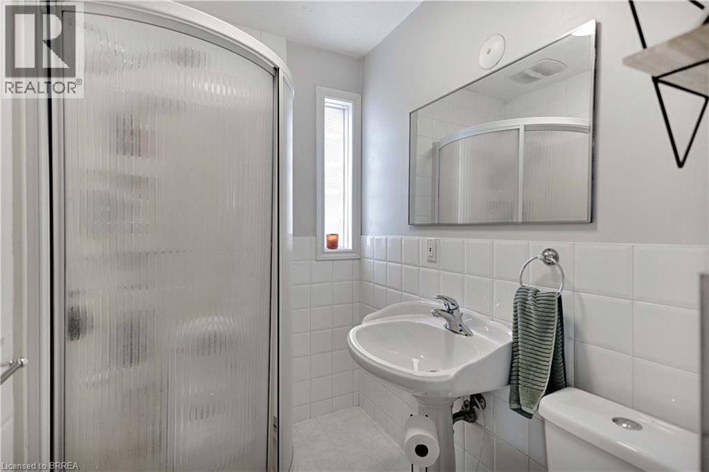 371 OTTAWA Street S - 21