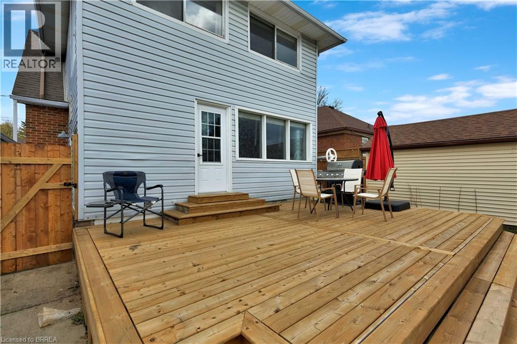 371 OTTAWA Street S - 36