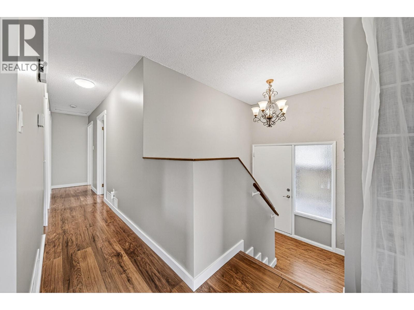 910 Alpine Way - 35