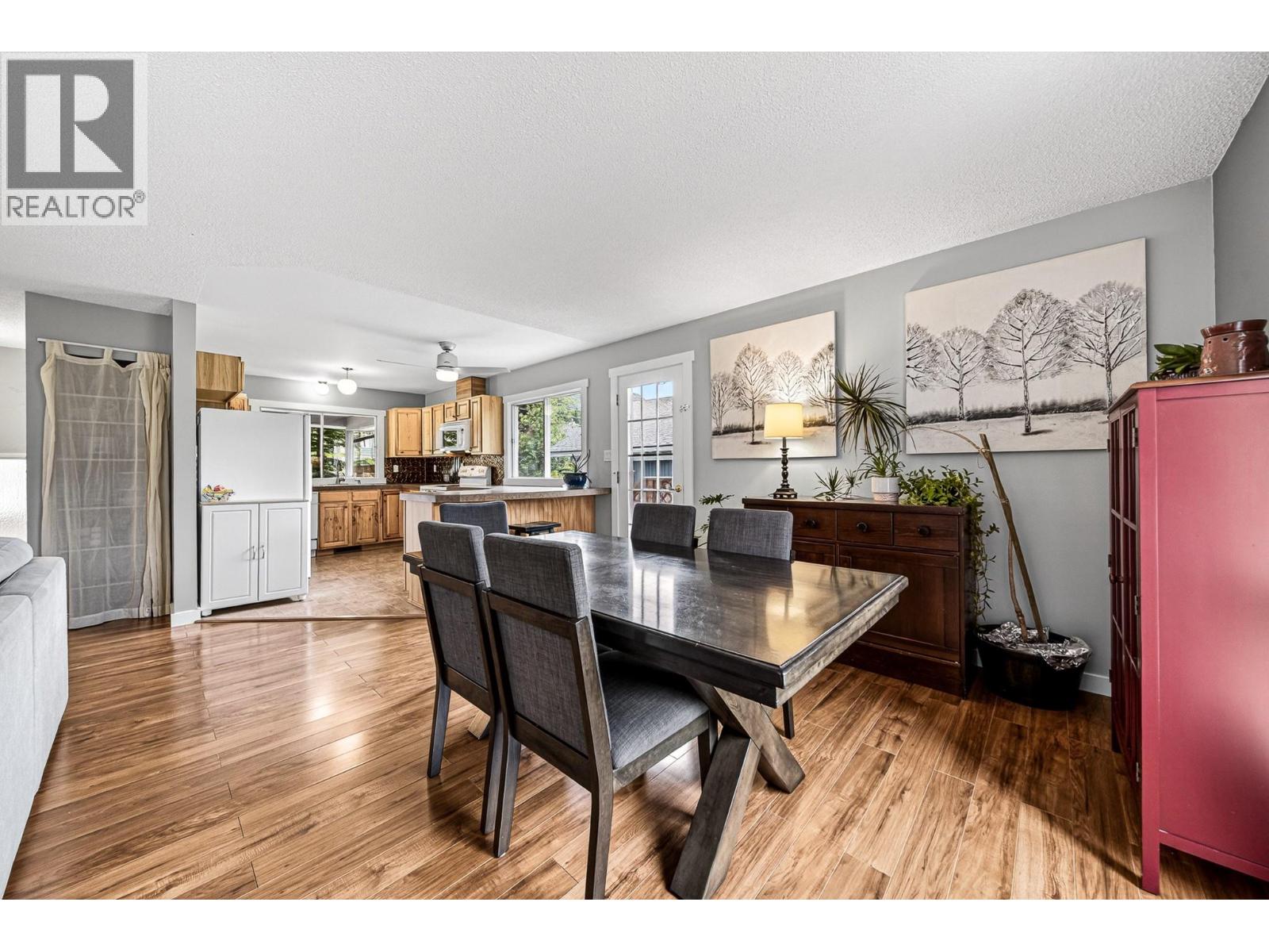 910 Alpine Way - 18