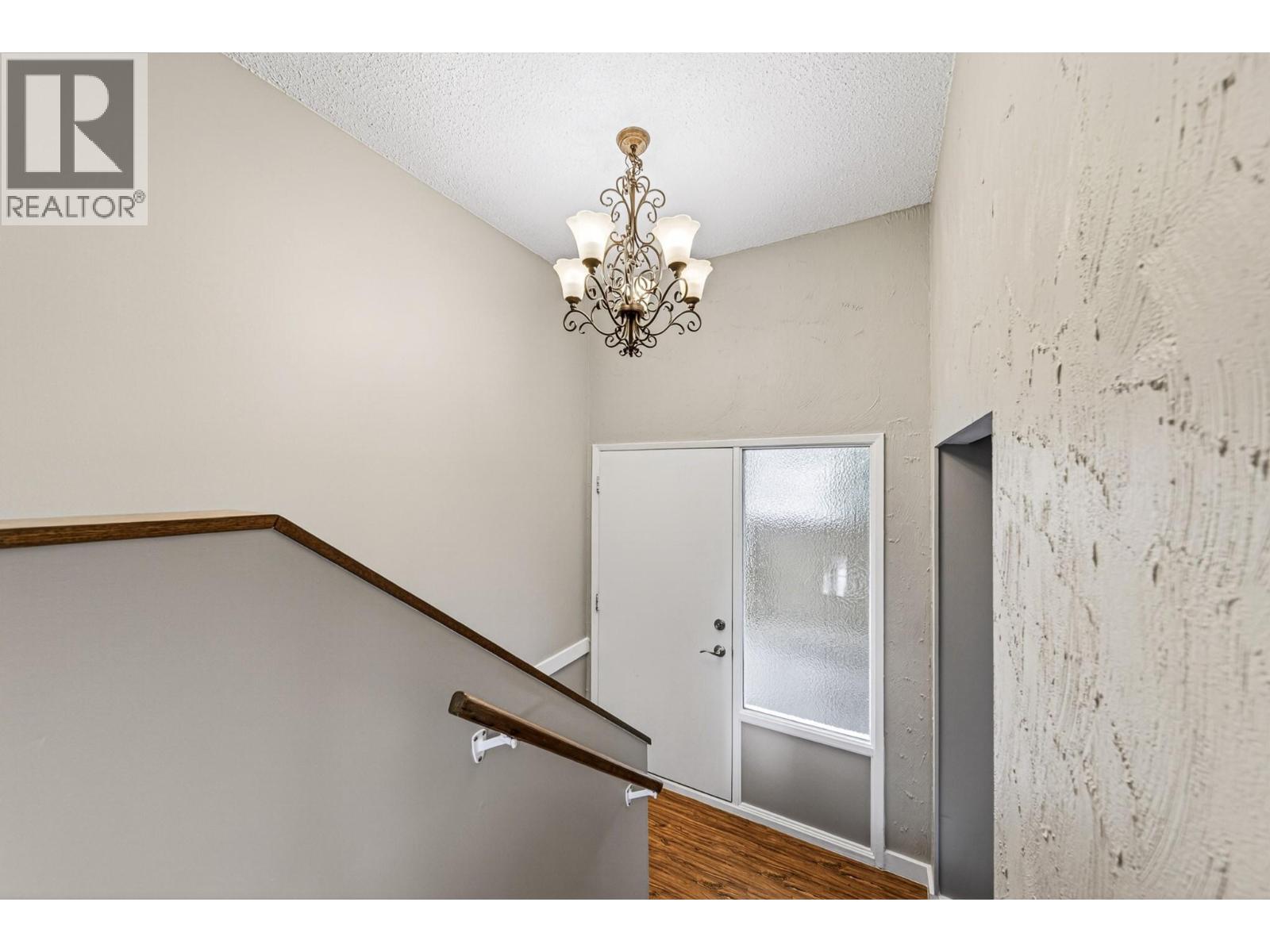 910 Alpine Way - Image 36