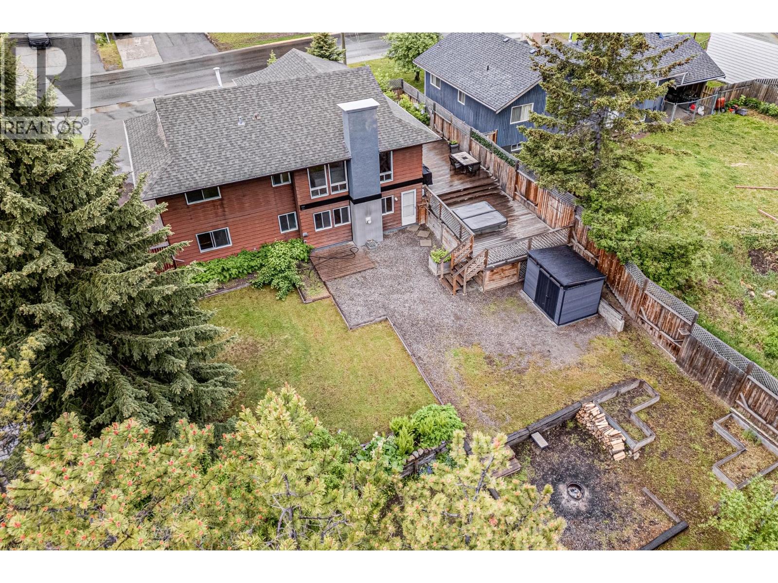 910 Alpine Way - 77