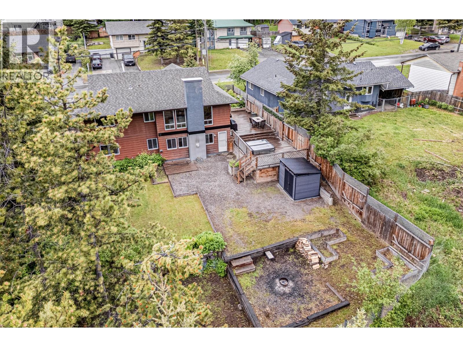 910 Alpine Way - 76