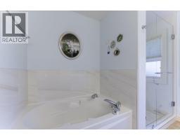 4518 Gallaghers Edgewood Court, Kelowna, BC V1W5B6 Photo 43