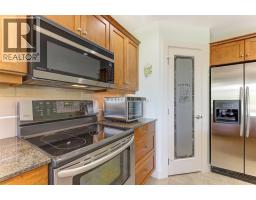 4518 Gallaghers Edgewood Court, Kelowna, BC V1W5B6 Photo 27