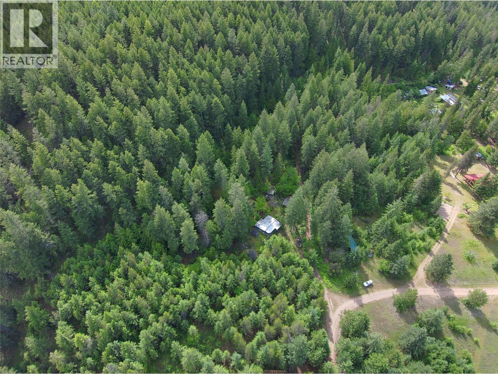 648 LOWER ARROW LAKE Road - 4