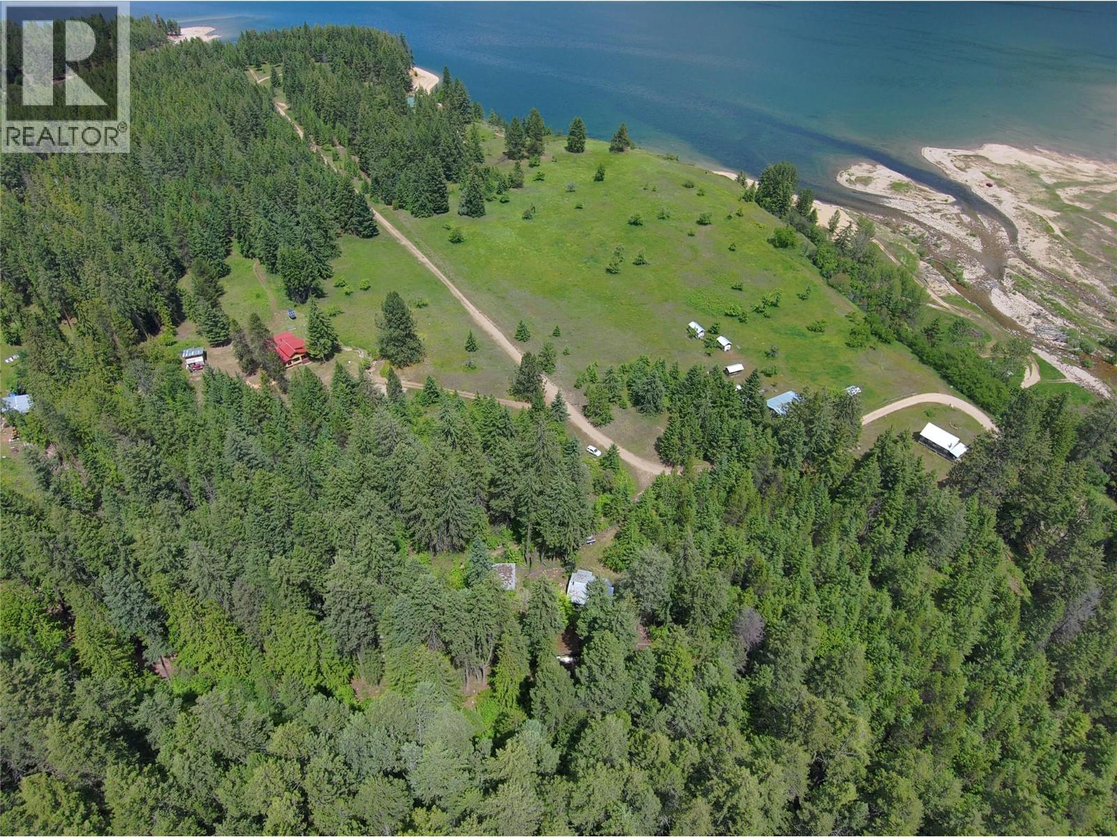 648 LOWER ARROW LAKE Road - 3
