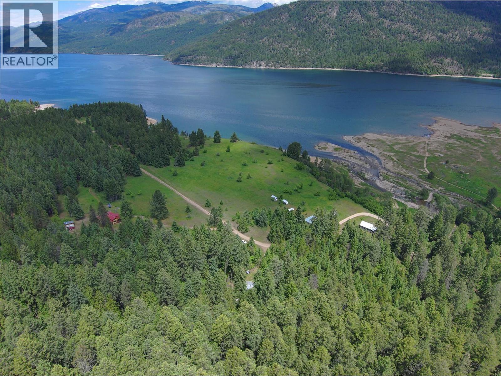 648 LOWER ARROW LAKE Road - Image 10