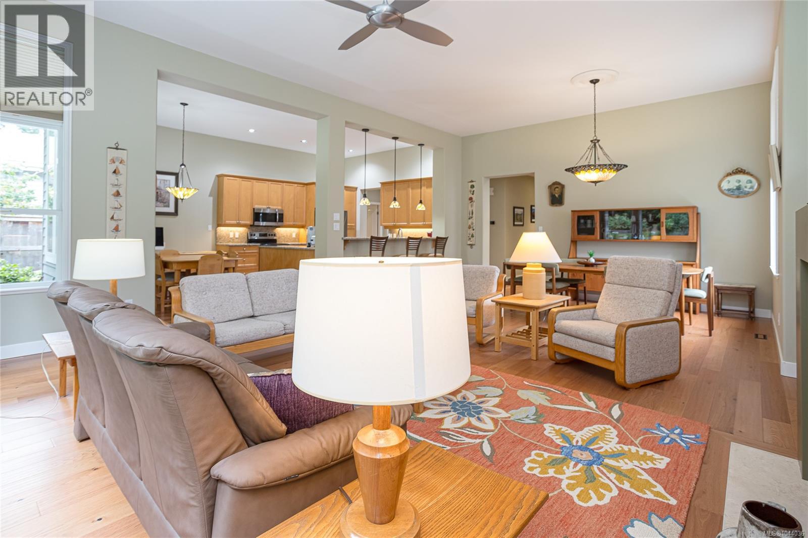 1384 Cape Cod Dr - 29