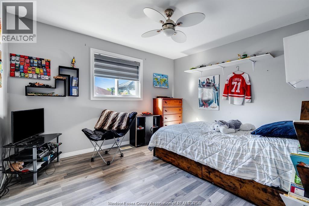 1631 CHERRYWOOD DRIVE - 22
