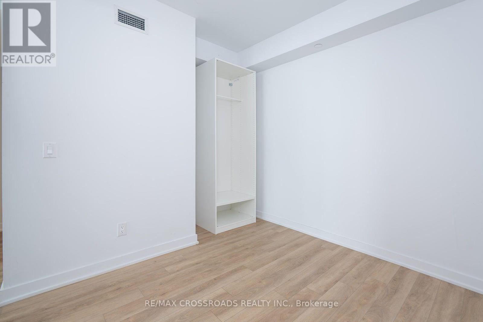 #2109 1928 LAKE SHORE BOULEVARD - Image 31
