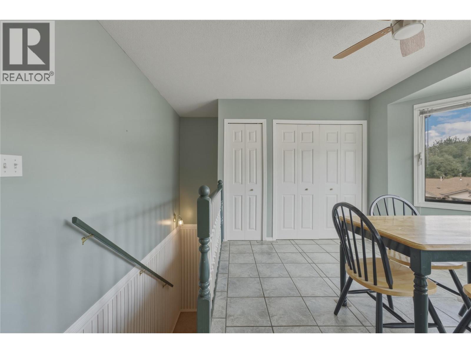 #15 3850 Argyle Avenue - 10