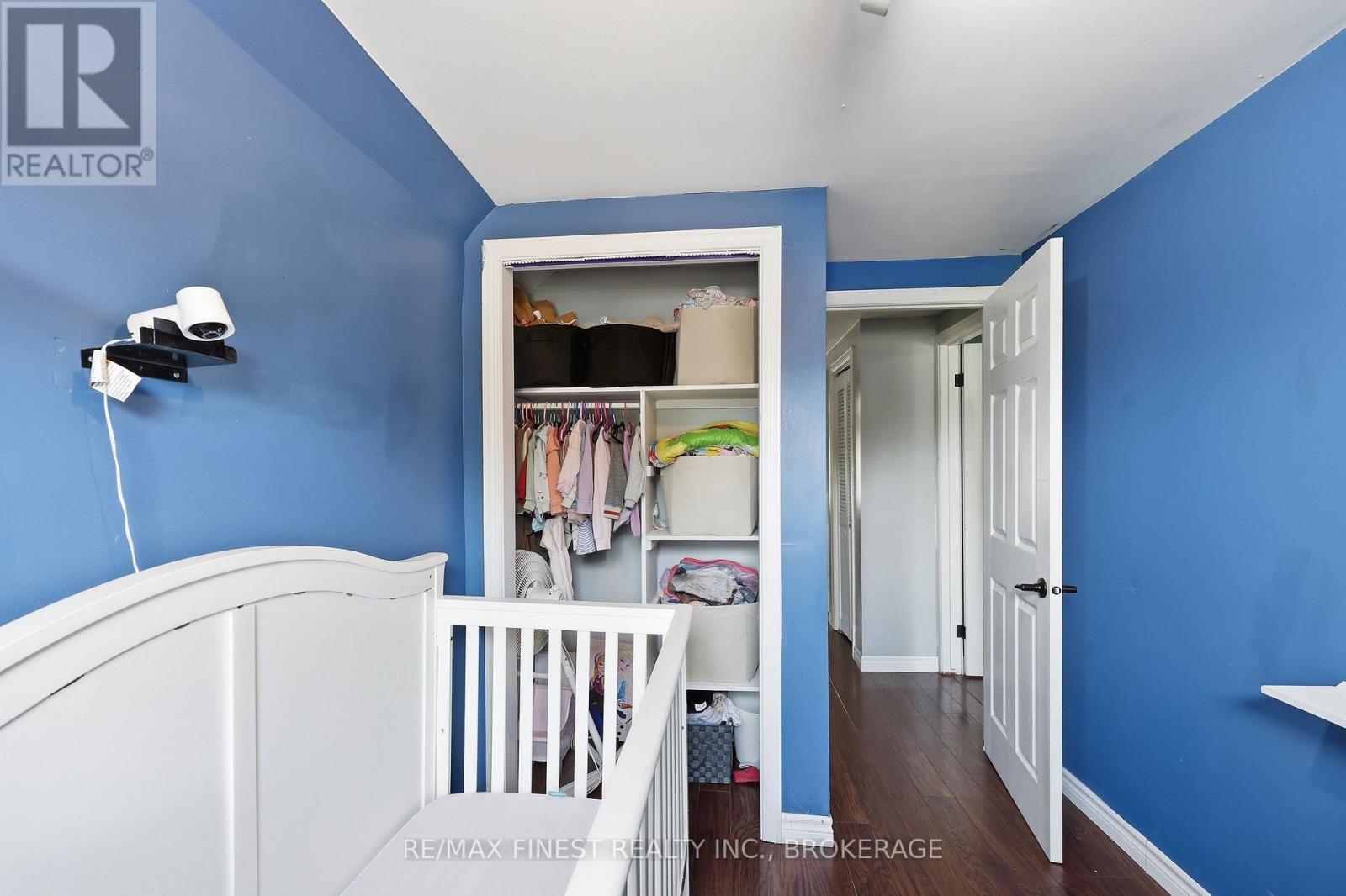 348 CHARLES STREET N - 26