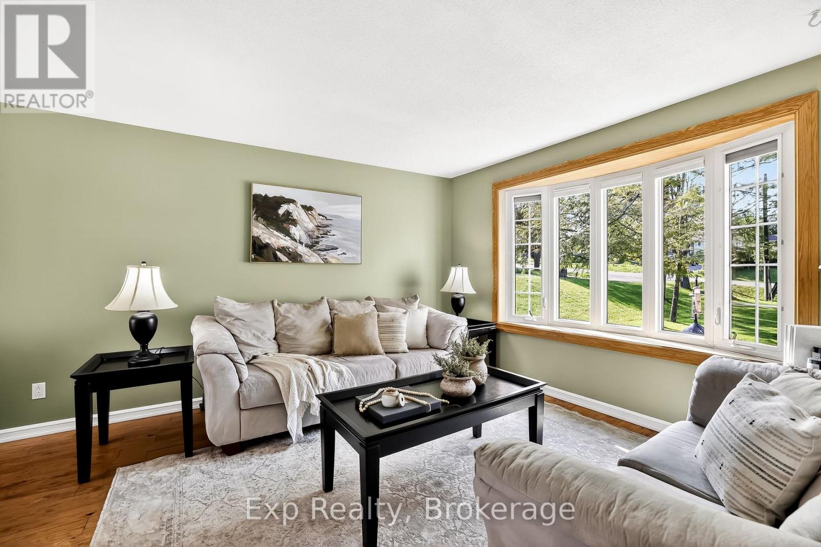 1175 LAKESHORE ROAD - 10