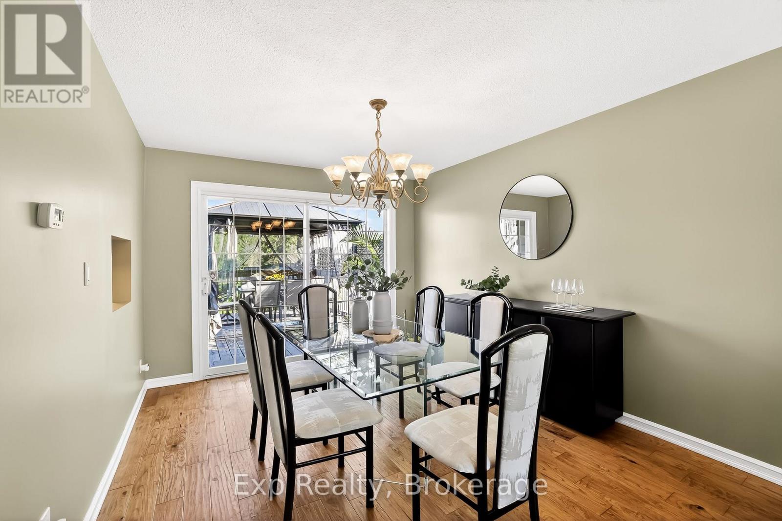 1175 LAKESHORE ROAD - 14
