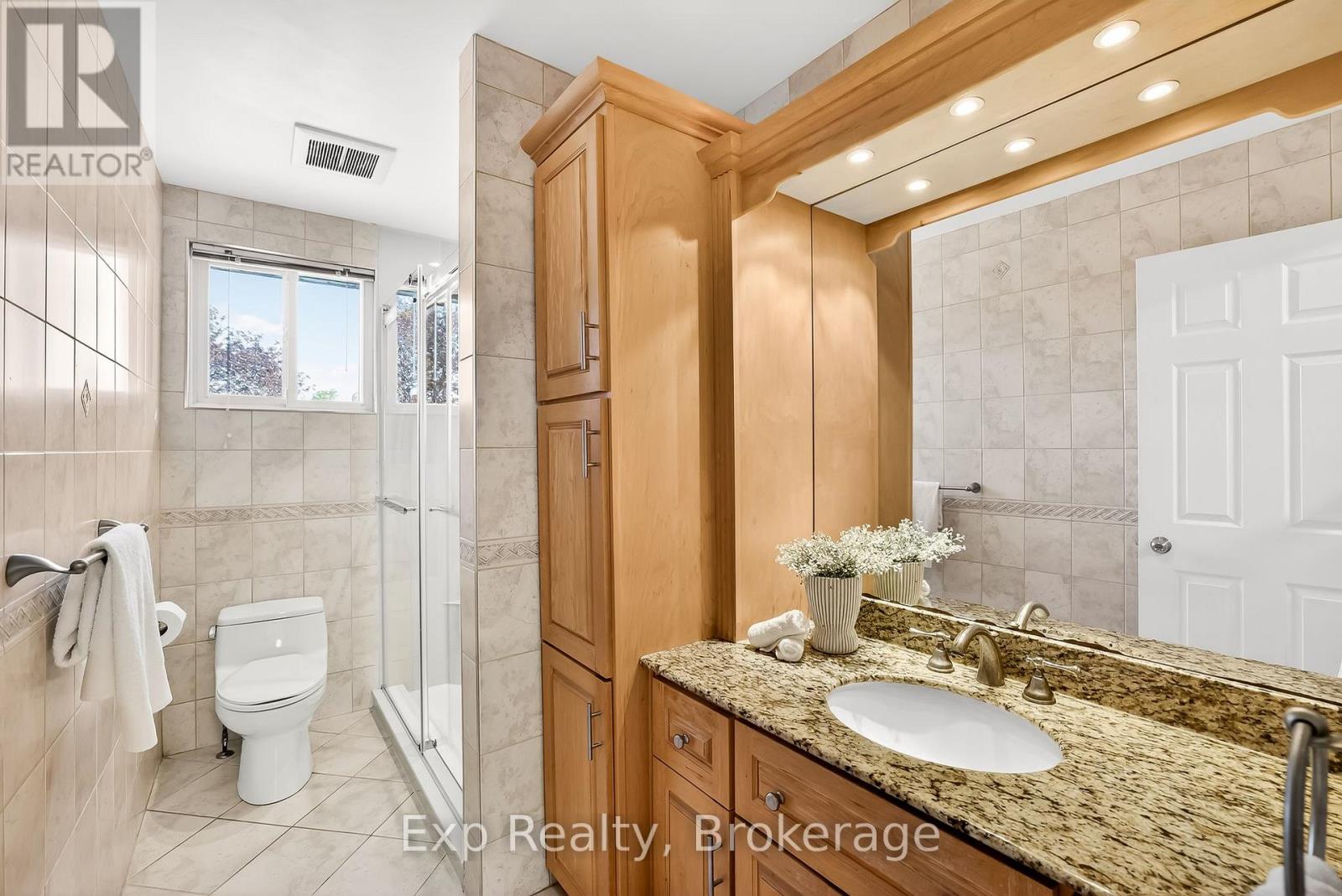 1175 LAKESHORE ROAD - 25