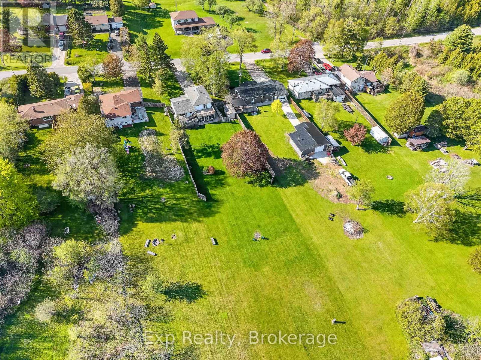 1175 LAKESHORE ROAD - 46
