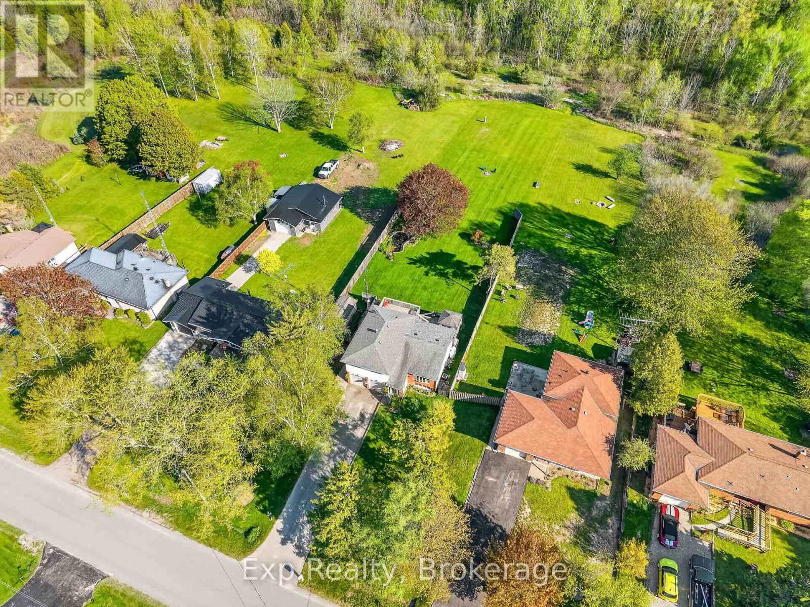 1175 LAKESHORE ROAD - 47