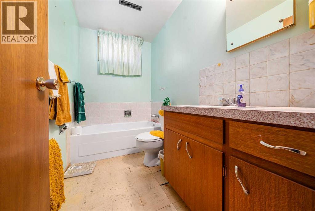 61 5 Street Southwest - Photo 27